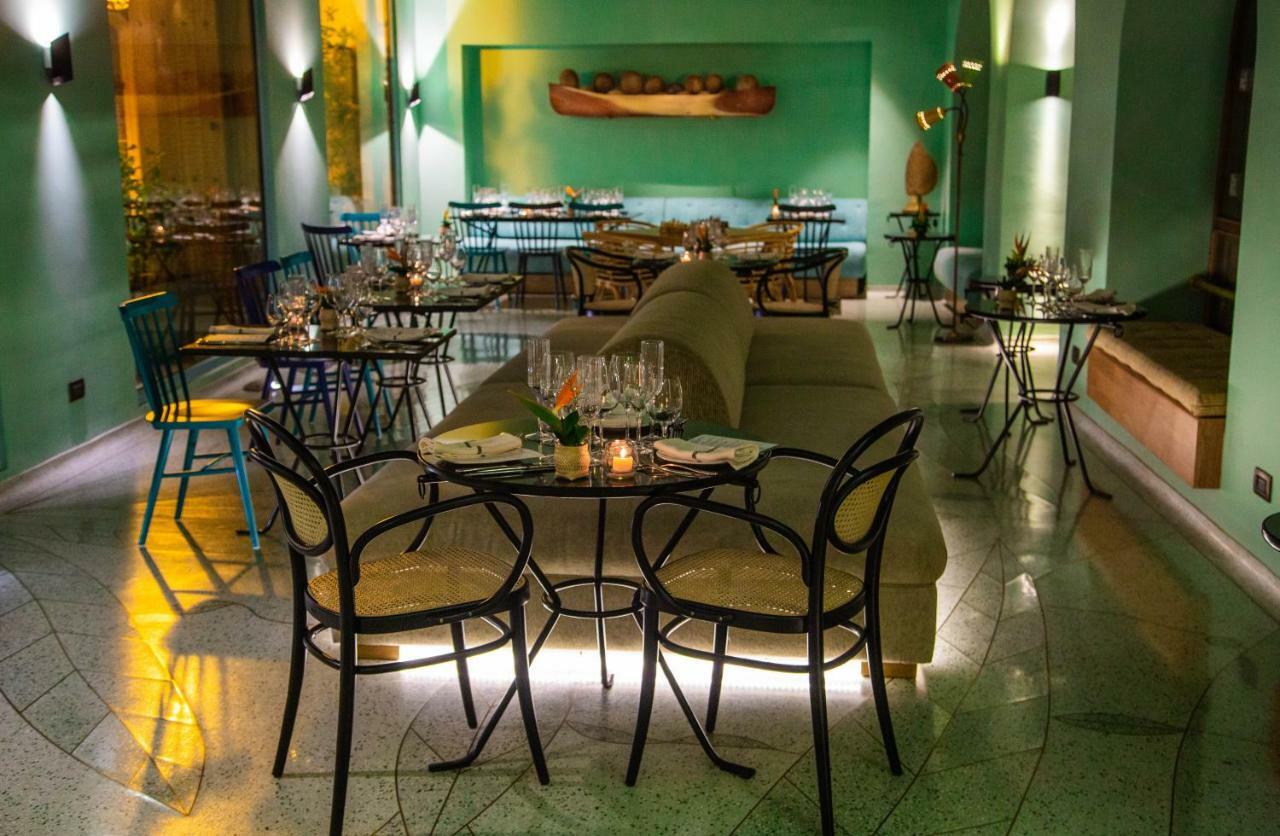 Hotel Boutique Casona Del Colegio Cartagena المظهر الخارجي الصورة Restaurant in Athens